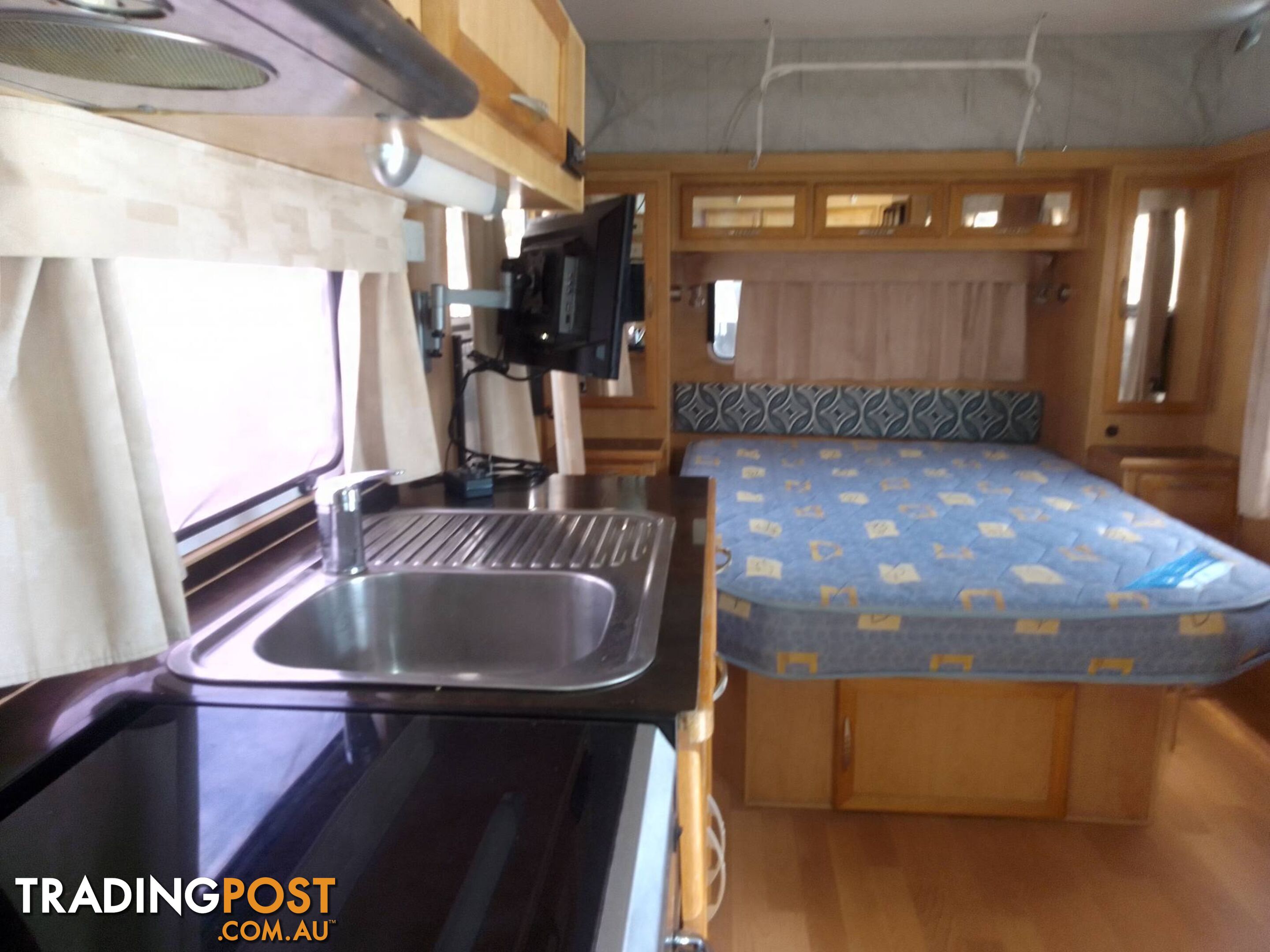 2009 BILLABONG BUDGEE 17.5FT TOURING CARAVAN