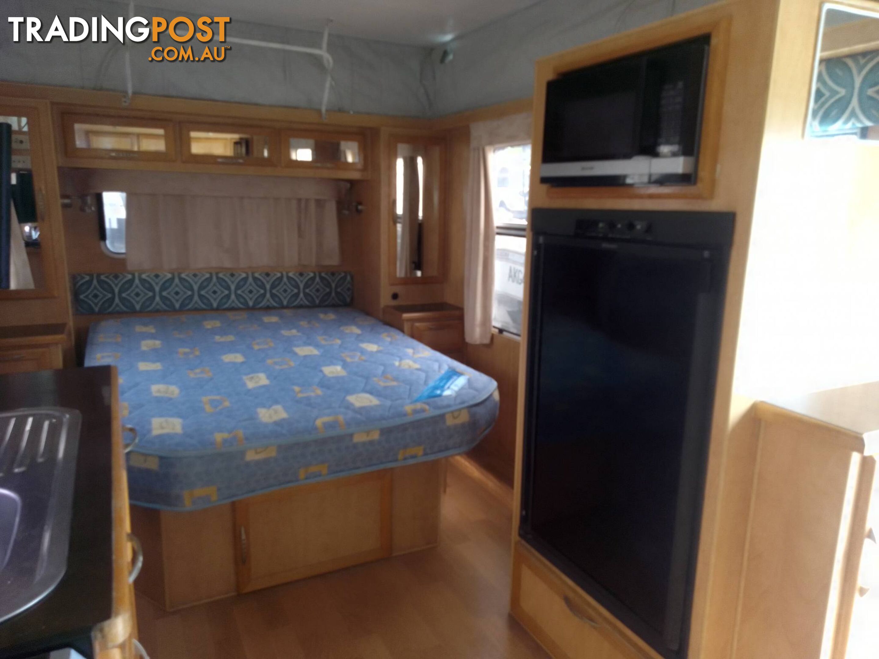 2009 BILLABONG BUDGEE 17.5FT TOURING CARAVAN