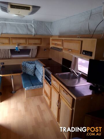 2009 BILLABONG BUDGEE 17.5FT TOURING CARAVAN