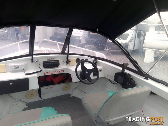 SEA JAY 435 CLASSIC 4.5M RUNABOUT-40HP HONDA 4 STROKE OUTBOARD AND TRAILER