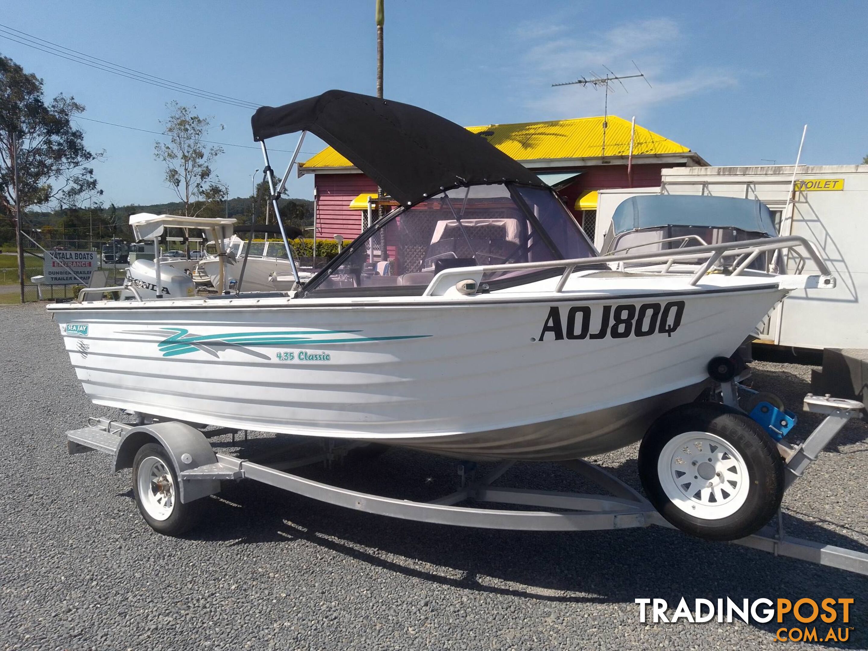 SEA JAY 435 CLASSIC 4.5M RUNABOUT-40HP HONDA 4 STROKE OUTBOARD AND TRAILER