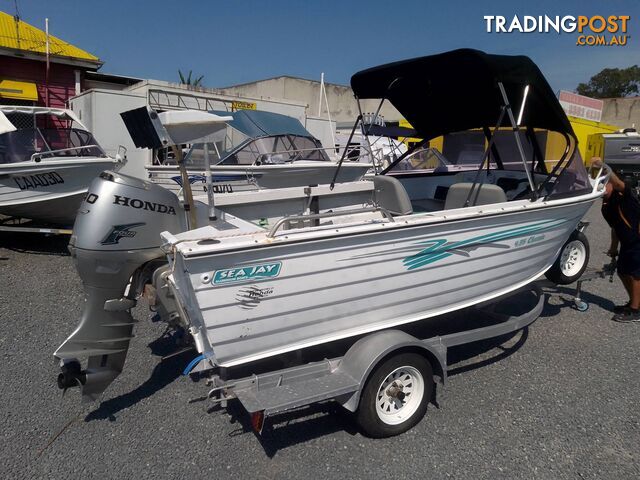 SEA JAY 435 CLASSIC 4.5M RUNABOUT-40HP HONDA 4 STROKE OUTBOARD AND TRAILER