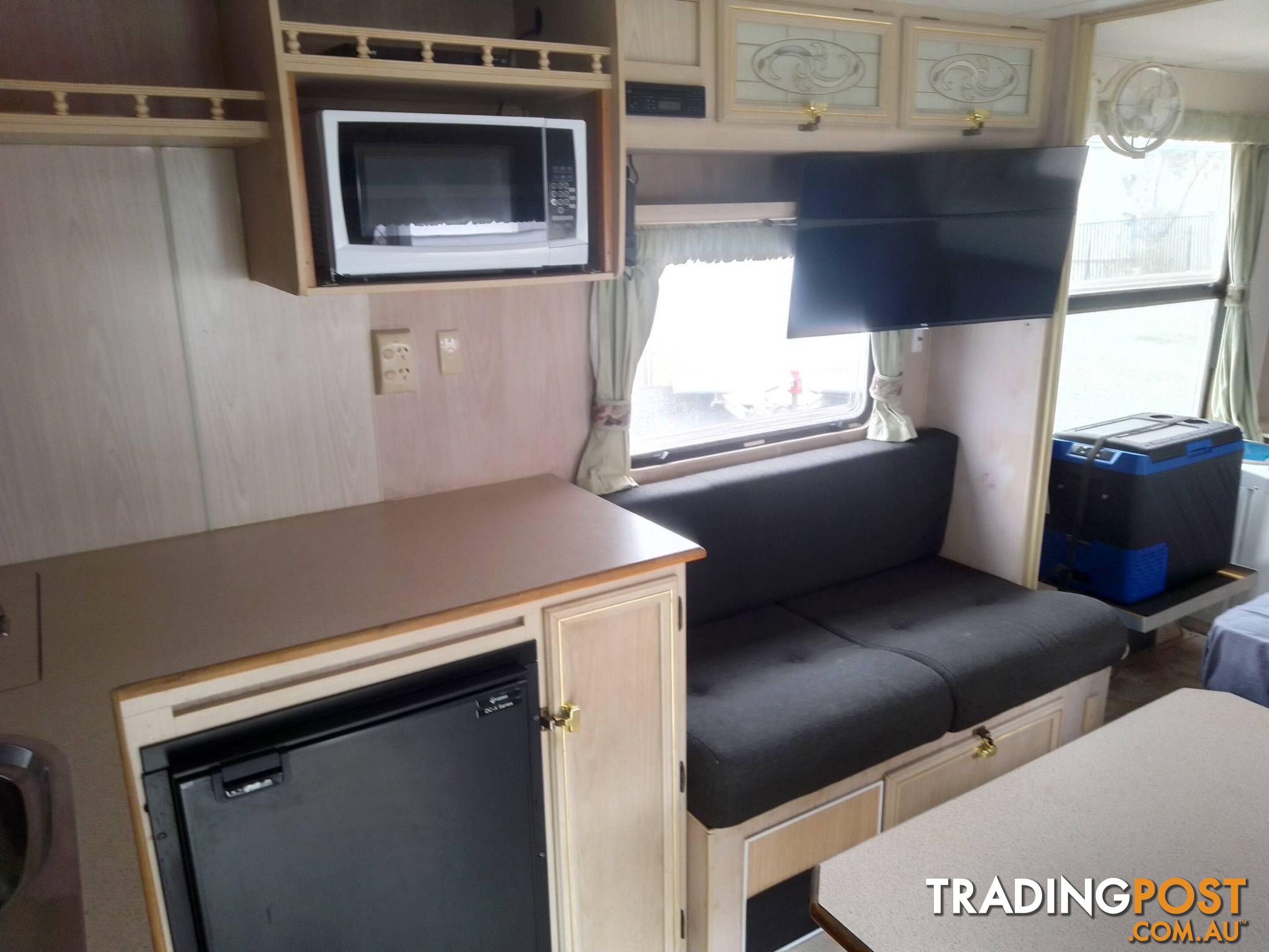 JAYCO WESTPORT 21FT TOURING CARAVAN