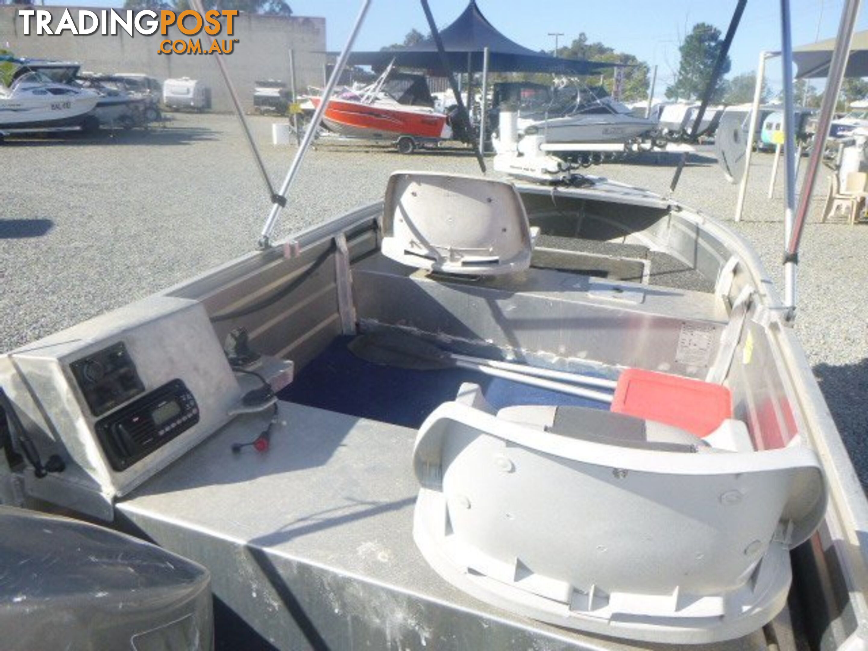 STESSCO TRIPPER 349 -18HP TOHATSU OUTBOARD & TRAILER