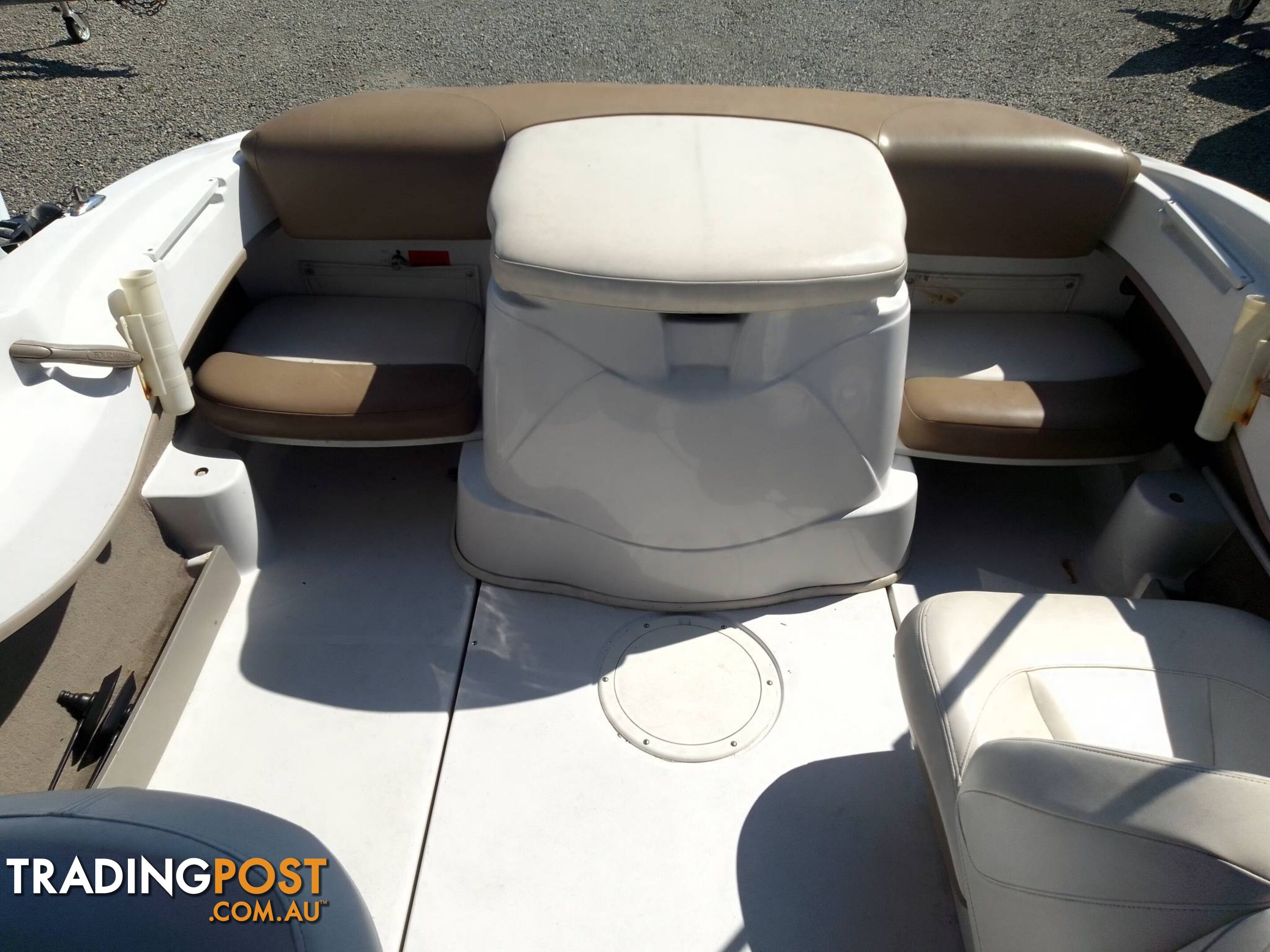 FOUR WINNS BOWRIDER 180 HORIZON-135HP MERCRUISER STERNDRIVE AND TRAILER