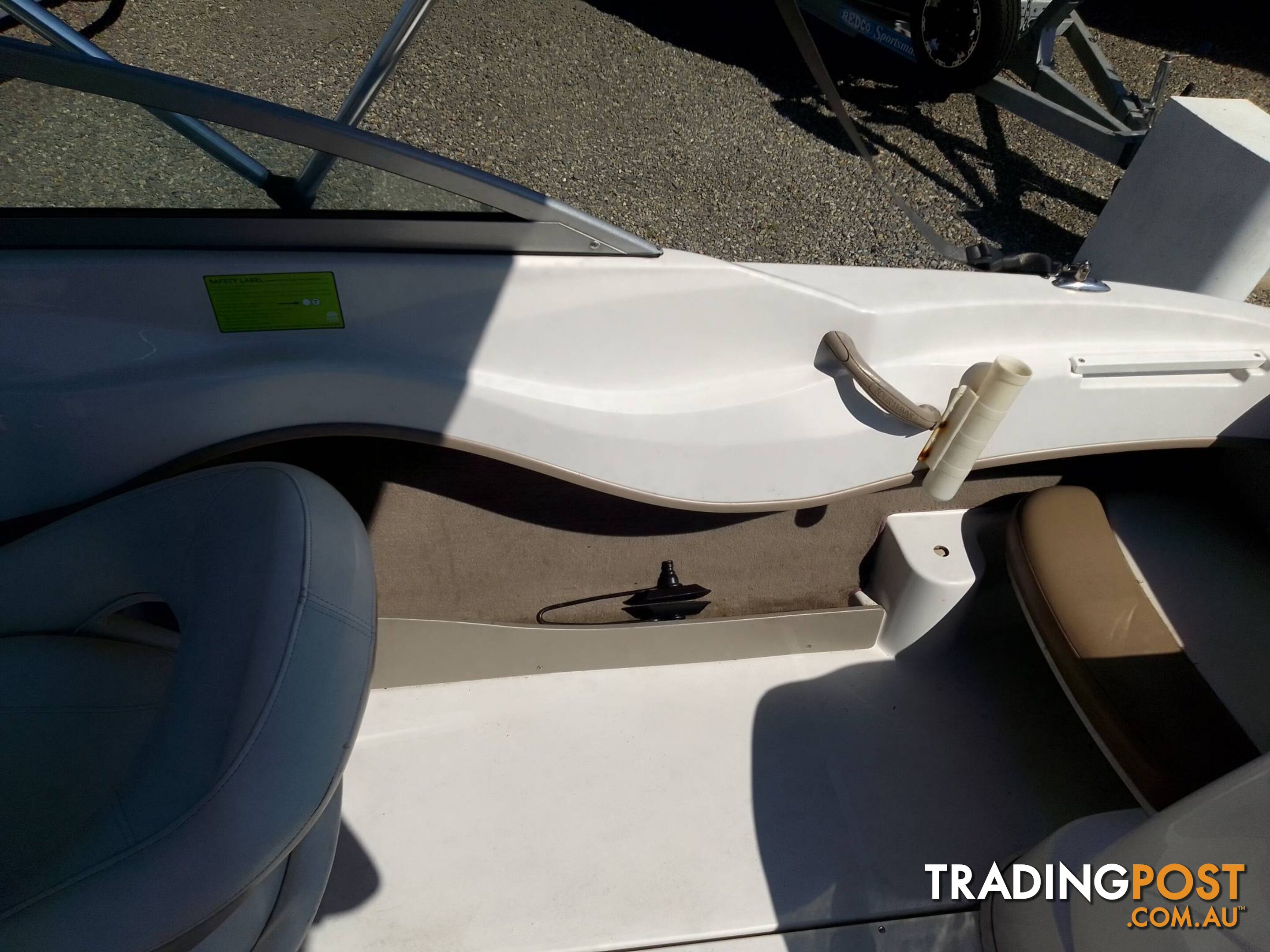 FOUR WINNS BOWRIDER 180 HORIZON-135HP MERCRUISER STERNDRIVE AND TRAILER