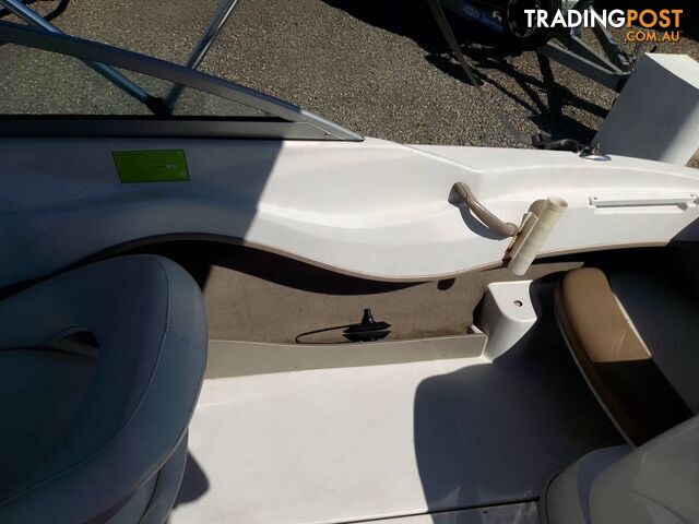 FOUR WINNS BOWRIDER 180 HORIZON-135HP MERCRUISER STERNDRIVE AND TRAILER