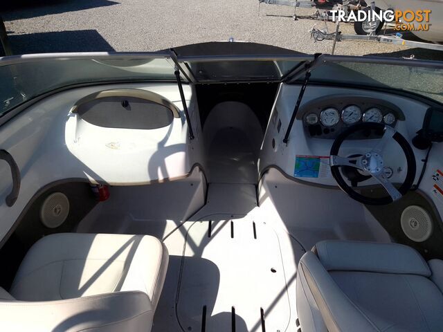 FOUR WINNS BOWRIDER 180 HORIZON-135HP MERCRUISER STERNDRIVE AND TRAILER