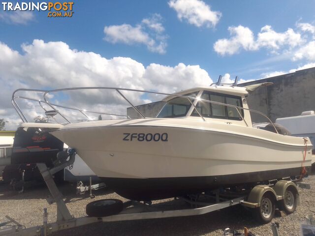 USED OCEANIA 23WA 7M 2015 HALFCABIN BOAT POWERED BY 4 STROKE 150HP YAMAHA - photo 4 of 21
