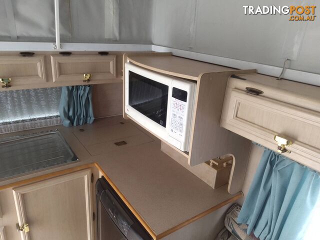 JAYCO STARCRAFT 16FT POP-TOP TOURING CARAVAN