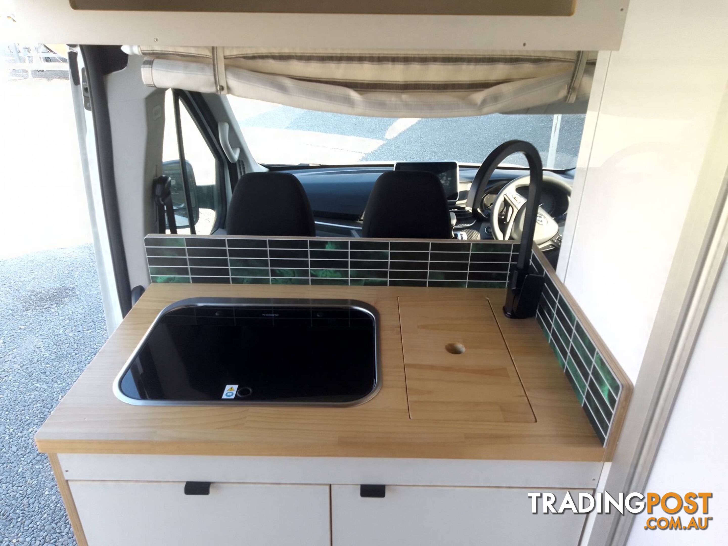 LDV TURBO DIESEL DELIVER 9 CUSTOMIZED CAMPERVAN