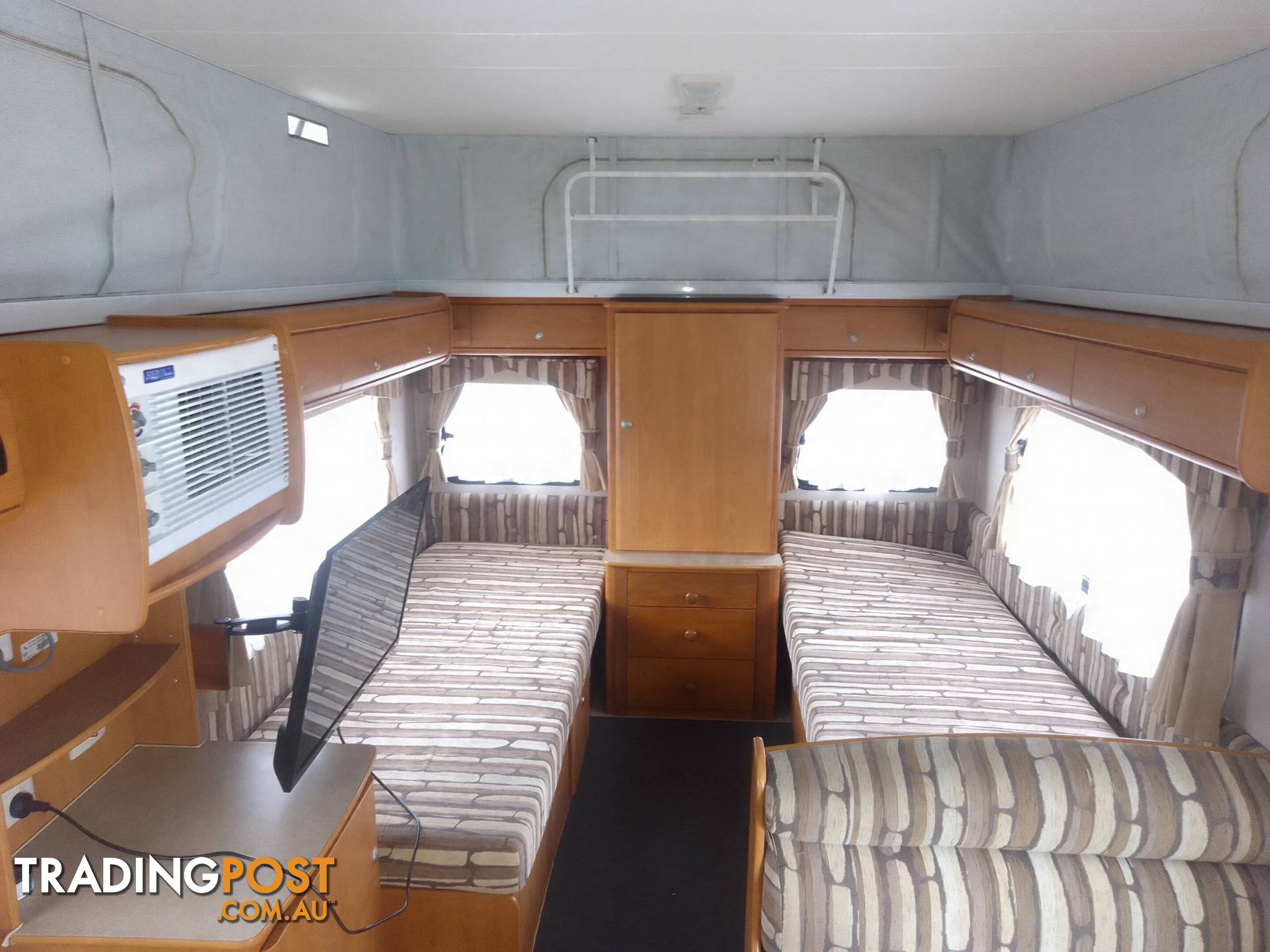 COROMAL EXCEL 515 POPTOP 17FT TOURING CARAVAN