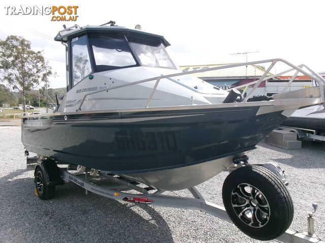 USED 2017 585HT BAR CRUSHER HALF CABIN POWERED BY A 2017 115HP SUZUKI WITH 500...