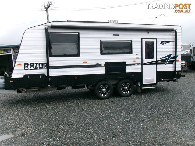 USED 2018 FRANKLIN RAZOR 21FT DUAL AXLE OFFROAD CARAVAN