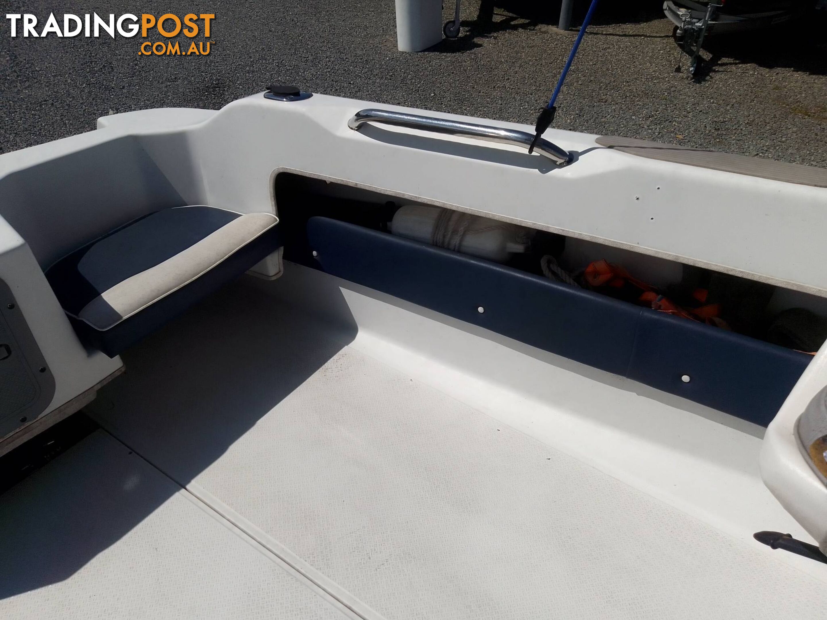 SEAFORCE 530 MATE PONTOON 1/2 CABIN-MERCURY 90HP OPTIMAX AND TRAILER