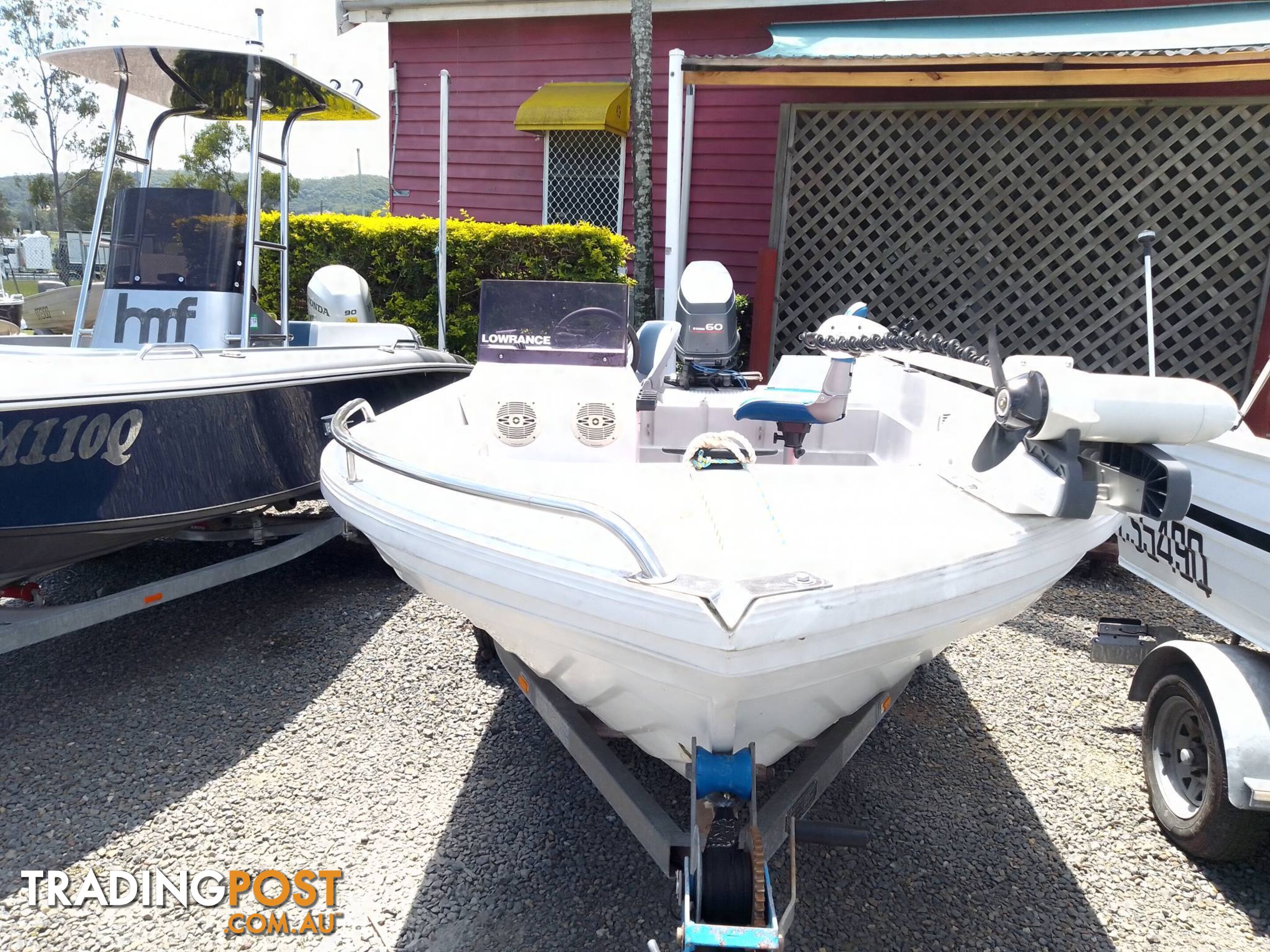 POLYCRAFT CHALLENGER 4.1M SIDE CONSOLE -60HP YAMAHA AND TRAILER