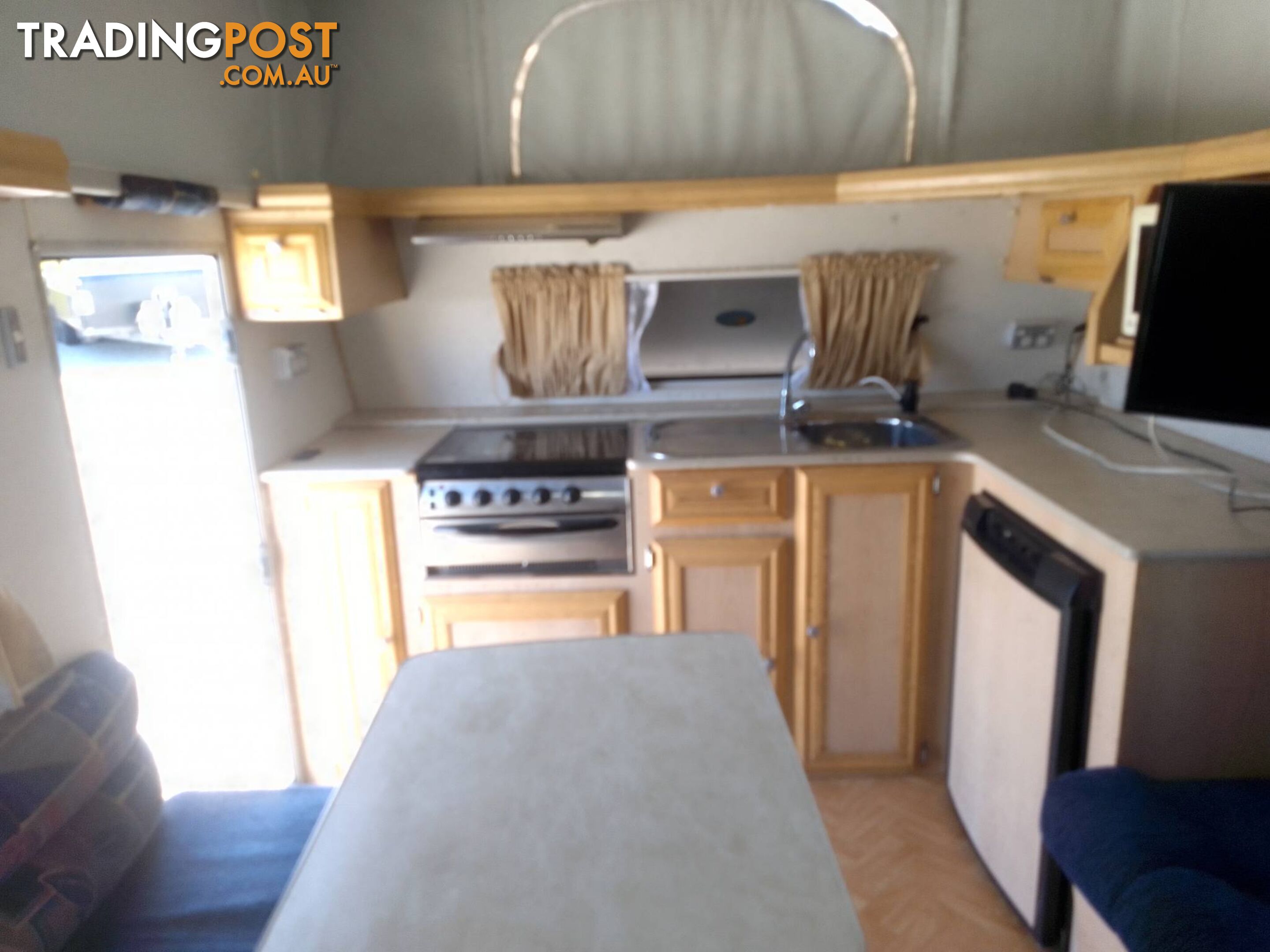 2009 COROMAL EXCEL 511 16.5FT TOURING CARAVAN