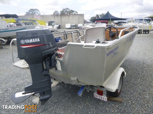 STESSCO CATCHER 429 SIDE CONSOLE RUNABOUT-30HP YAMAHA AND TRAILER 2014