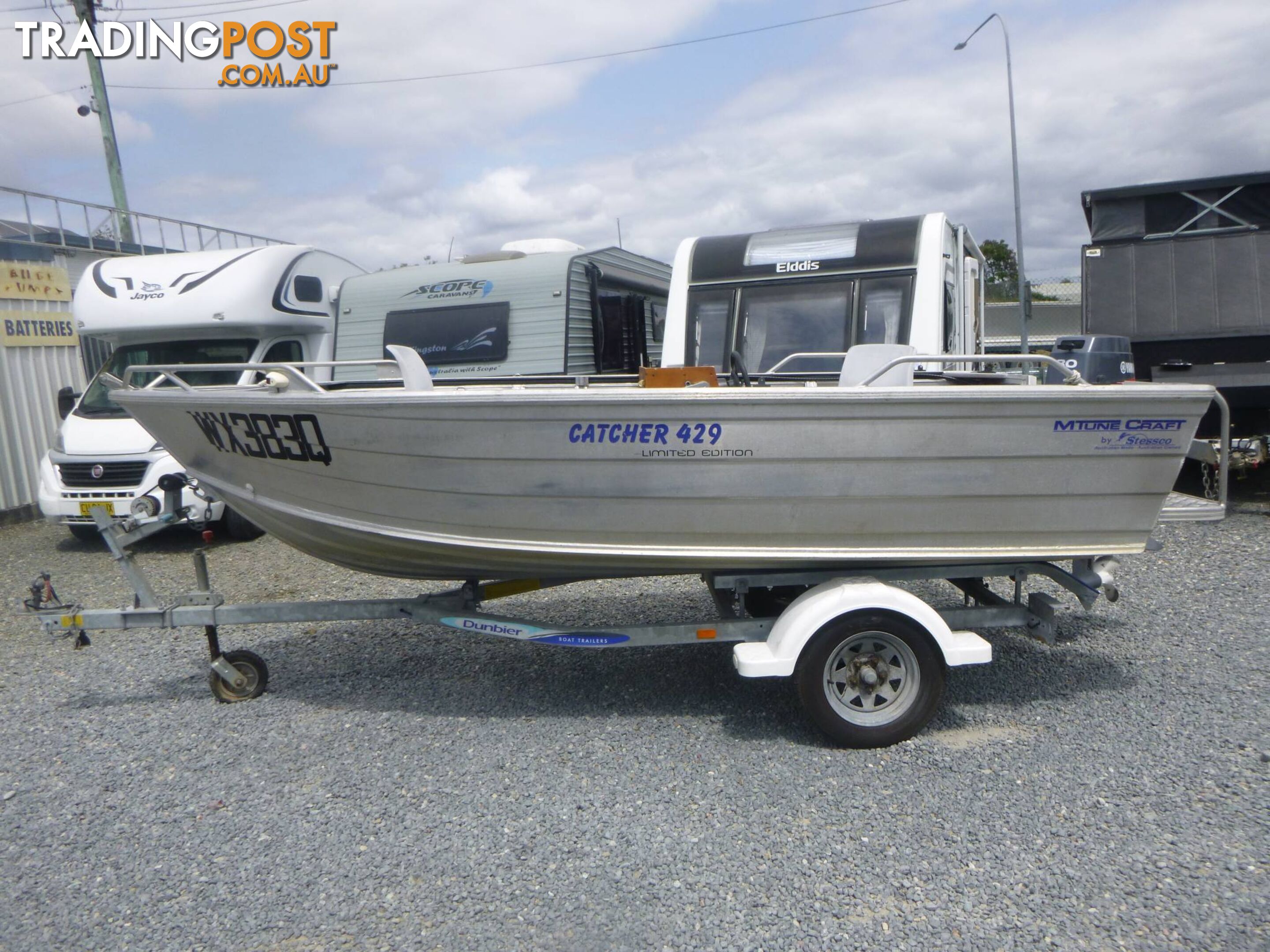 STESSCO CATCHER 429 SIDE CONSOLE RUNABOUT-30HP YAMAHA AND TRAILER 2014