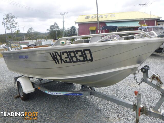 STESSCO CATCHER 429 SIDE CONSOLE RUNABOUT-30HP YAMAHA AND TRAILER 2014