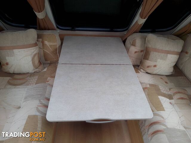 SWIFT CHARISMA 18FT FAMILY BUNK TOURING CARAVAN