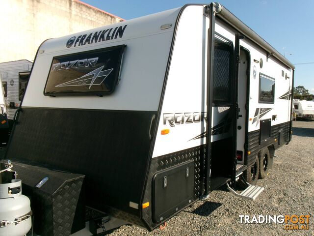 USED 2022 FRANKLIN RAZOR 22FT FAMILY CARAVAN - 5 BERTH