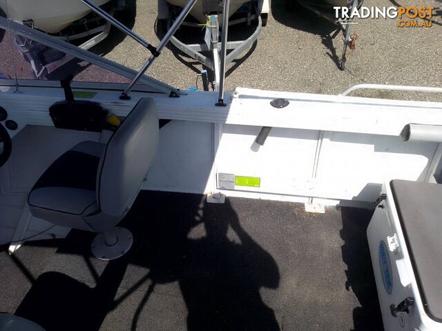 2013 CLARK 455 NAVIGATOR WITH 60HP MERCURY OUTBOARD AND TRAILER