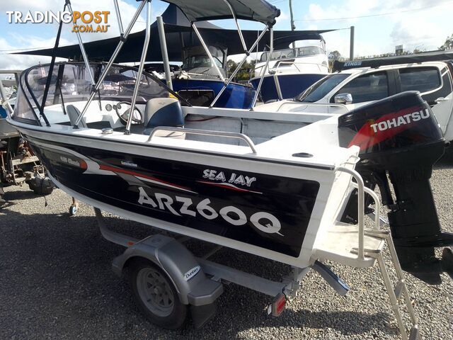 SEA JAY CLASSIC 4.3M RUNABOUT-40HP TOHATSU 2 STROKE AND TRAILER