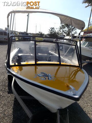 QUINTREX 430 FISHABOUT -50HP YAMAHA 4 STROKE AND TRAILER