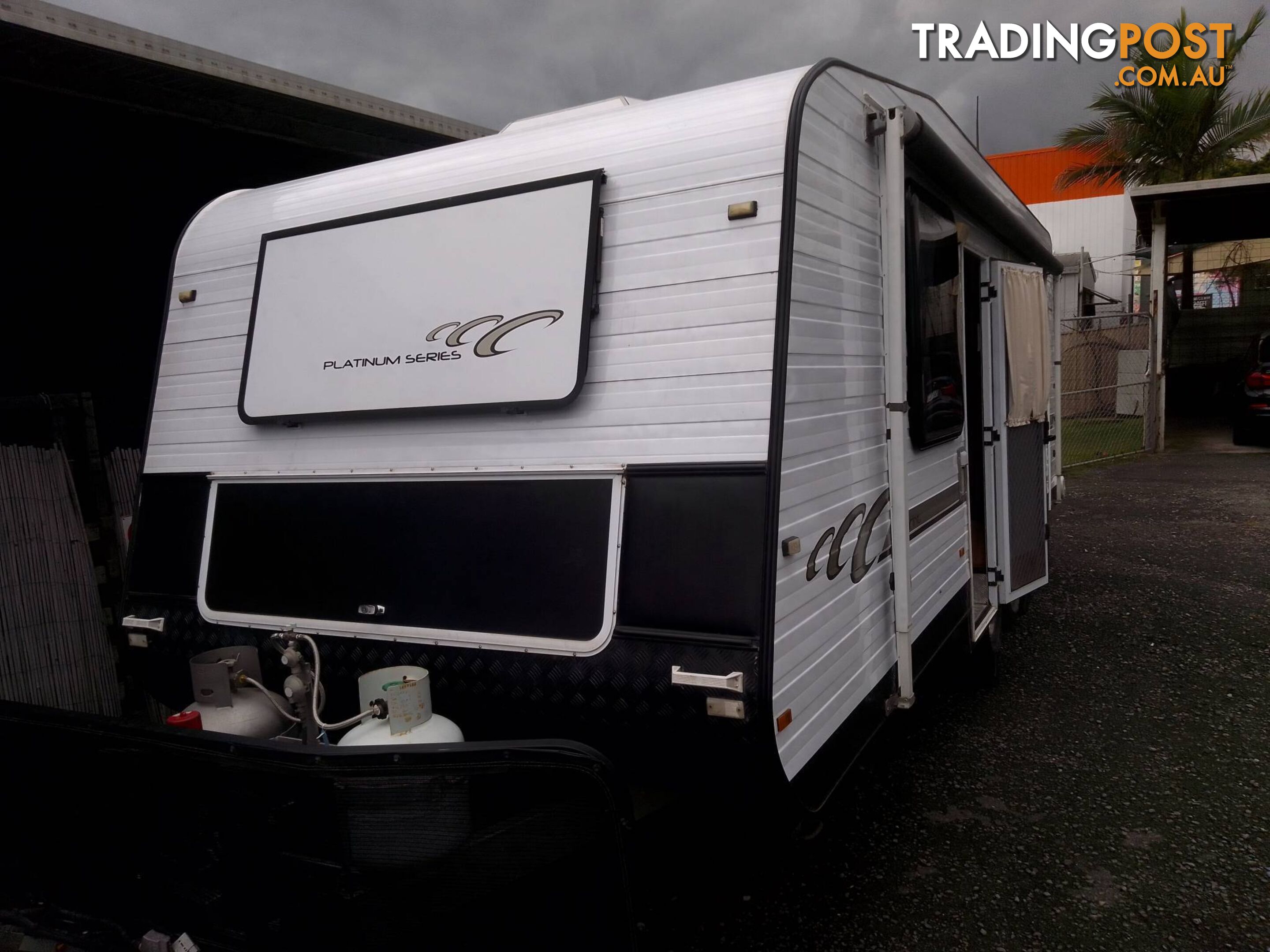 LOTUS TRACKVAN 21FT SEMI OFF-ROAD LUXURY TOURING CARAVAN