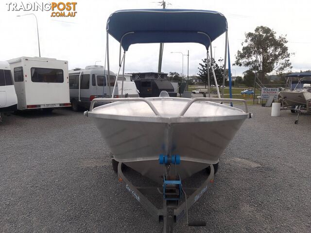 2005 BLUEFIN 4M TILLER STEER 30HP 2 STROKE YAMAHA AND TRAILER