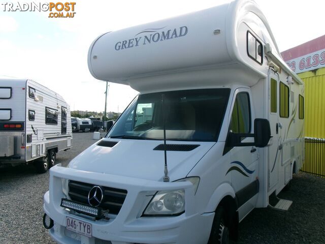 USED 2014 - MERCEDES TALVOR MOTORHOME - 25FT