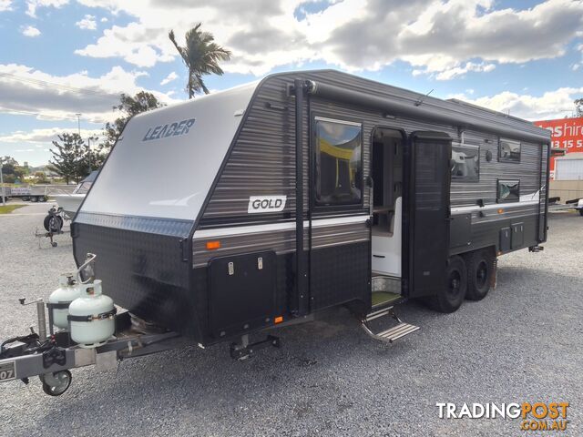 LEADER GOLD 25FT FAMILY TOURING BUNK CARAVAN