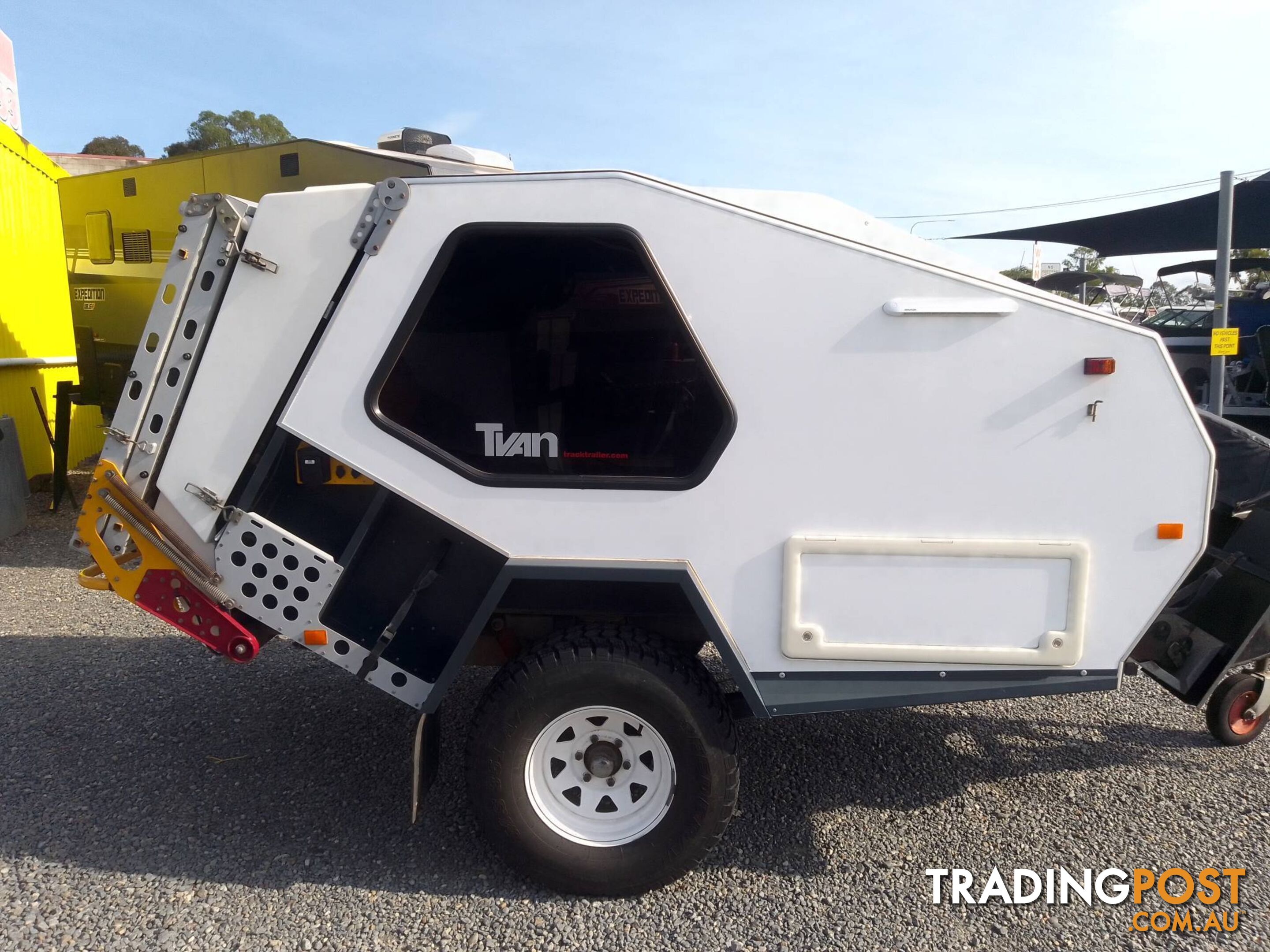 TRACK TRAILER TVAN 14FT OFFROAD TOURING CARAVAN