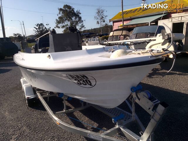 CRUISE CRAFT 6M CENTRE CONSOLE-200HP MERCURY 2 STROKE AND TRAILER