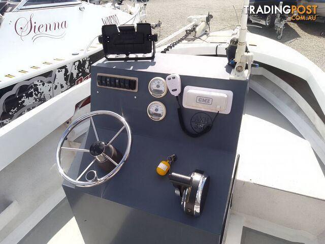 CRUISE CRAFT 6M CENTRE CONSOLE-200HP MERCURY 2 STROKE AND TRAILER