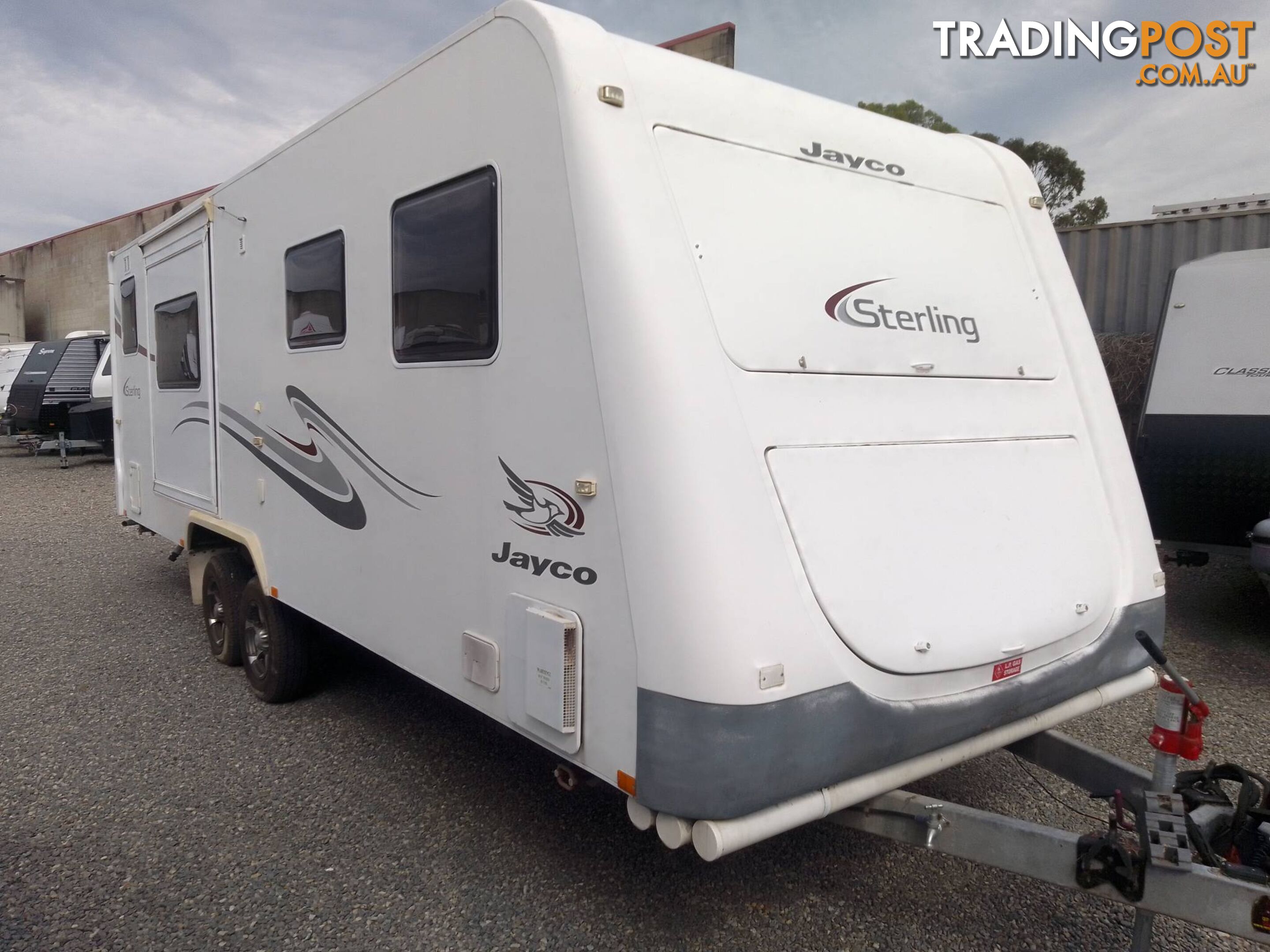 JAYCO STERLING SLIDE-OUT 23.5FT ON-SITE/TOURING CARAVAN