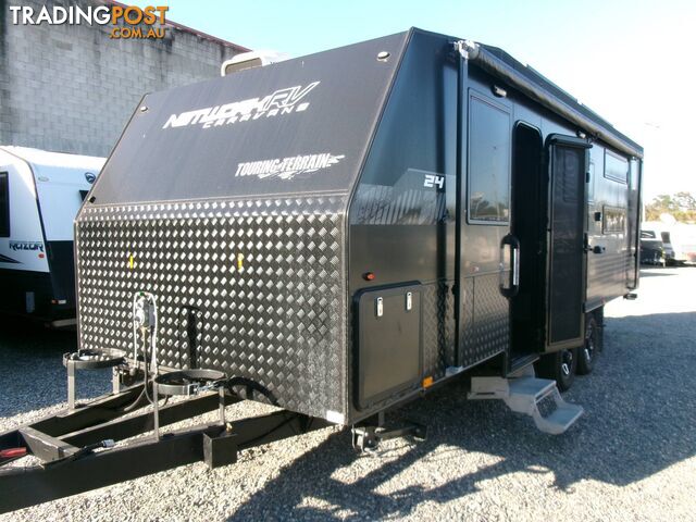 24FT - 2025 NETWORK RV FAMILY CARAVAN - SLEEPS 6