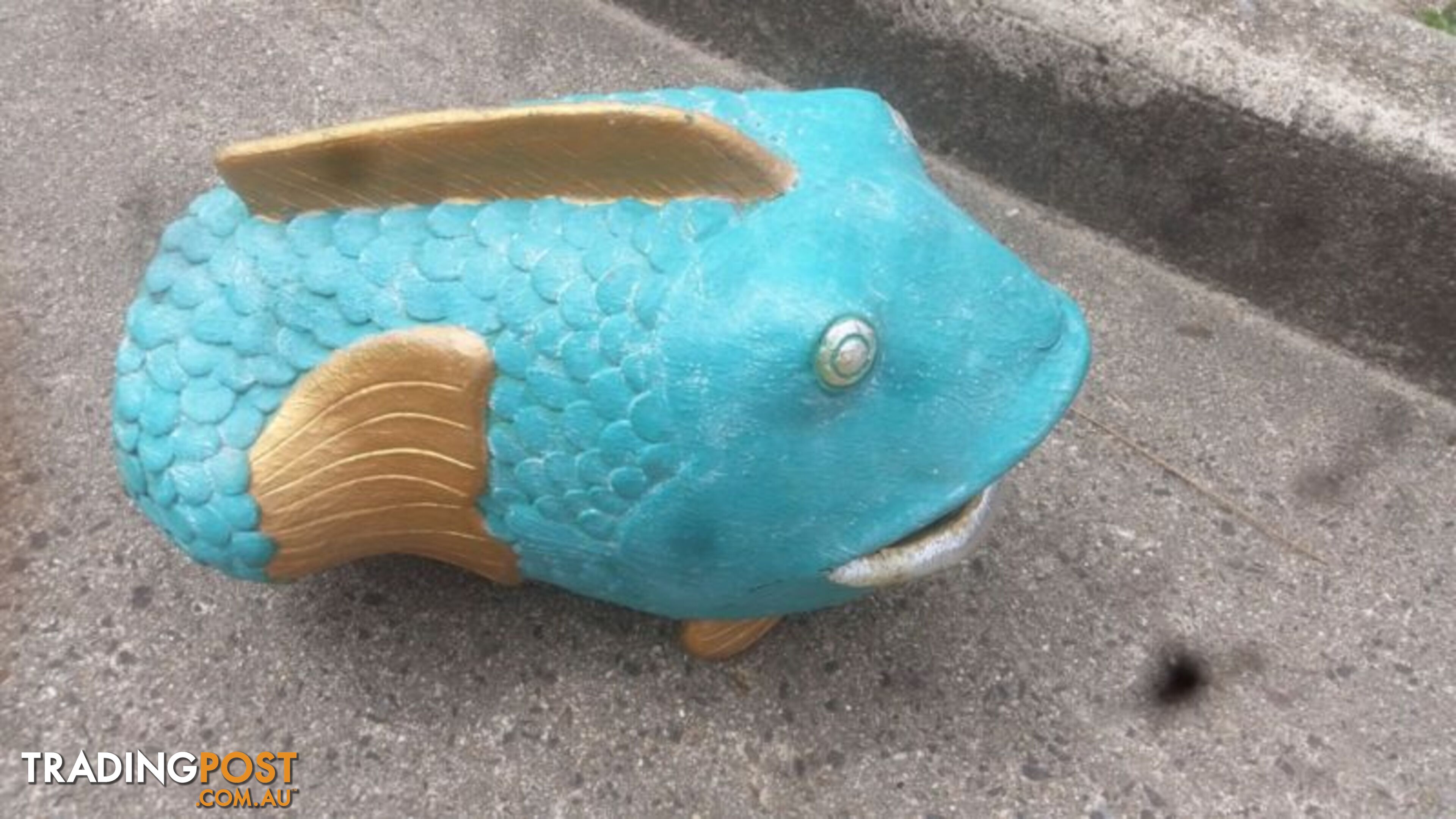 LARGE CERAMIC FISH