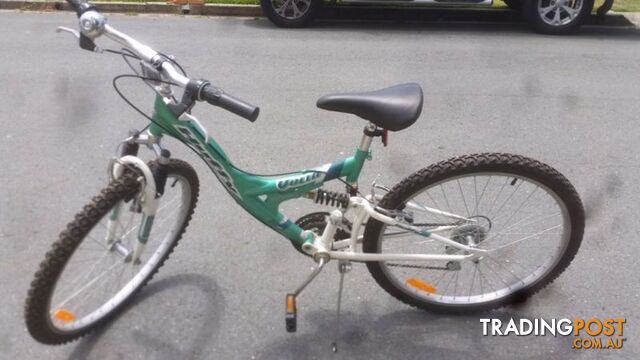 LADIES VOLTA MOUNTAIN BIKE NEW