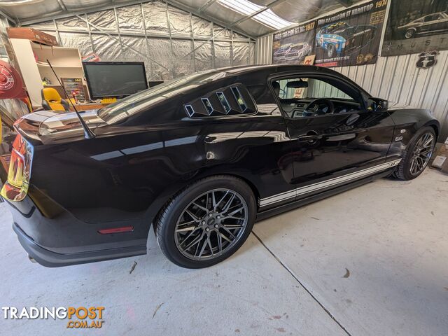 2011 Ford Mustang GT Premium Coupe Manual