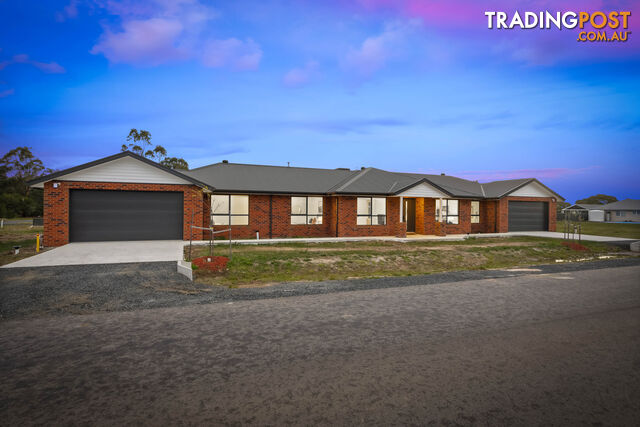 1B Gleno Court CARDIGAN VIC 3352
