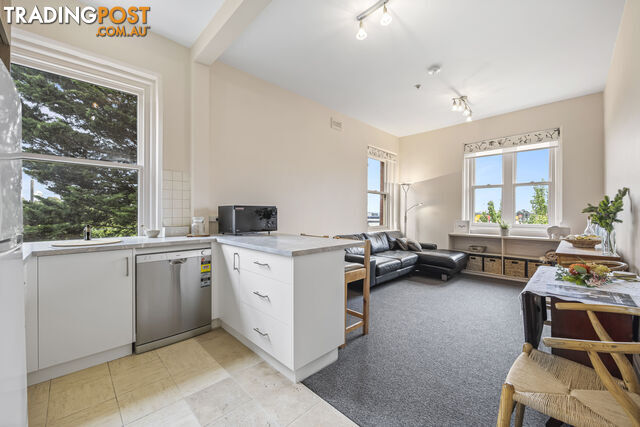 20A 300 Gillies Street North WENDOUREE VIC 3355