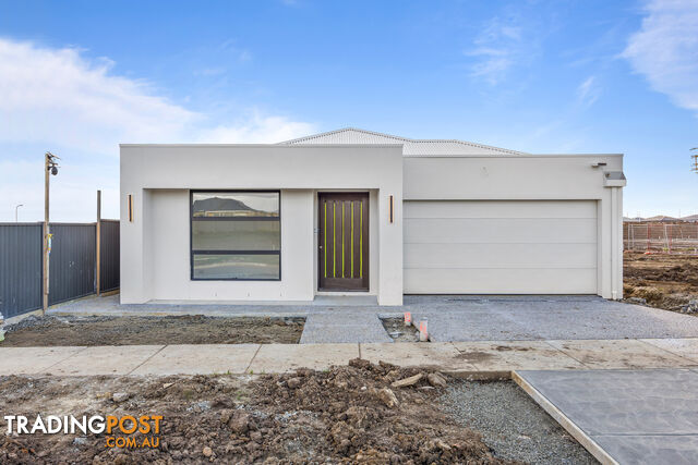 24 Aylward Street LUCAS VIC 3350