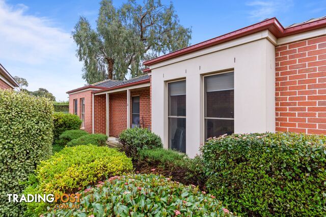 2 14 Rattray Court CANADIAN VIC 3350
