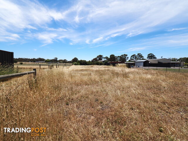 14 Gladstone Street TALBOT VIC 3371 - photo 4 of 6