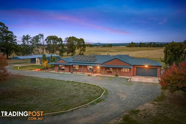 211 Tom Jones Road ROSS CREEK VIC 3351