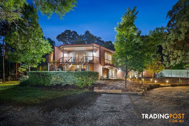 32 Stringybark Drive BROWN HILL VIC 3350