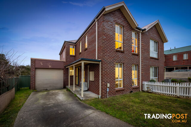 1 Bentley Place BALLARAT EAST VIC 3350