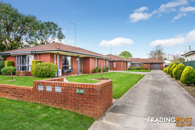 2/711 Ripon Street South REDAN VIC 3350